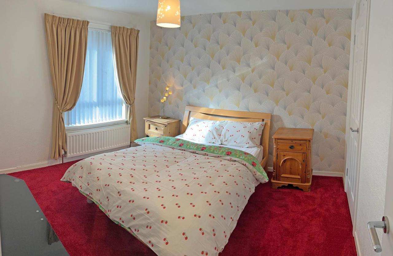 3 Bedroom House Near City Centre เบลฟาสต์ ภายนอก รูปภาพ