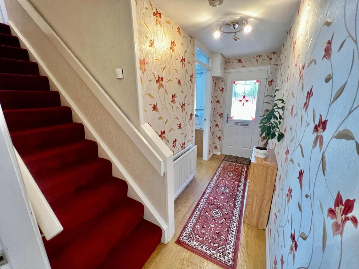 3 Bedroom House Near City Centre เบลฟาสต์ ภายนอก รูปภาพ