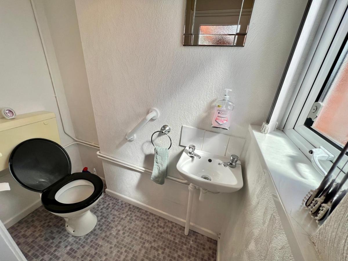 3 Bedroom House Near City Centre เบลฟาสต์ ภายนอก รูปภาพ